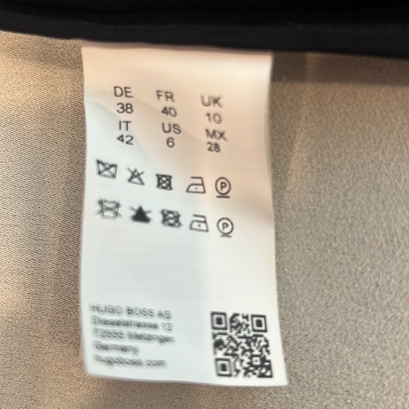 NWT Hugo Boss Collarless Crop Black Jacket Size 6 - Picture 7 of 8